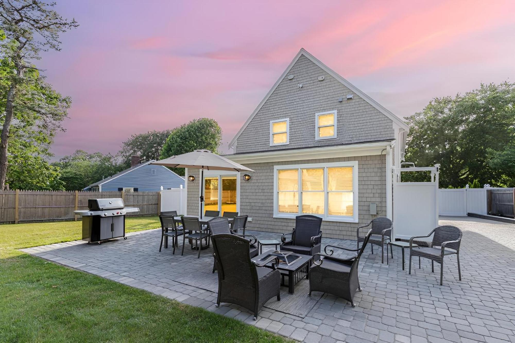 Renovated & Sophisticated Home Near Beach & Shops! Barnstable Exteriör bild