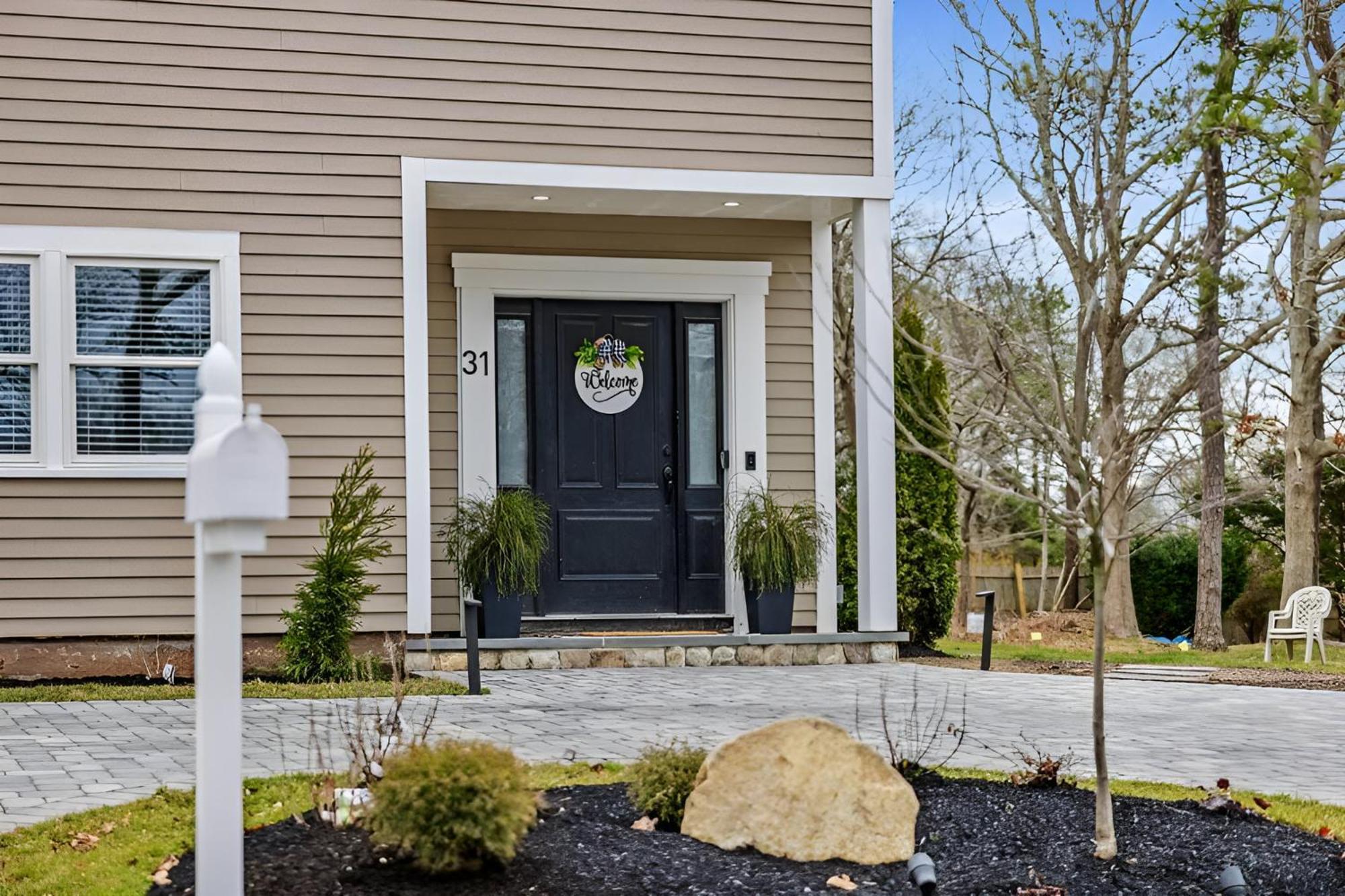 Renovated & Sophisticated Home Near Beach & Shops! Barnstable Exteriör bild