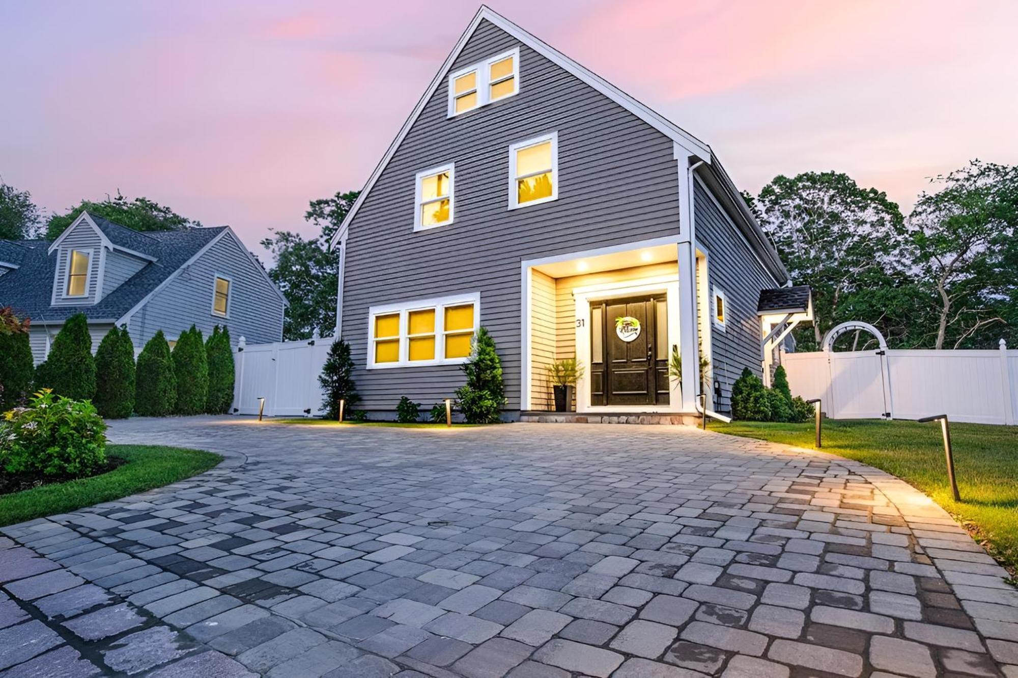 Renovated & Sophisticated Home Near Beach & Shops! Barnstable Exteriör bild