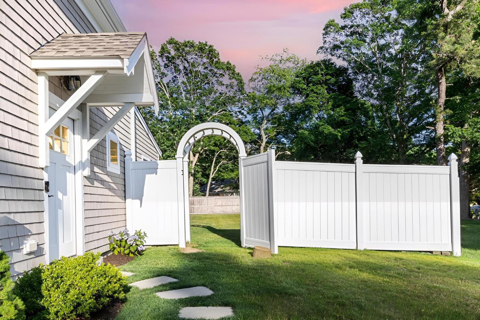 Renovated & Sophisticated Home Near Beach & Shops! Barnstable Exteriör bild