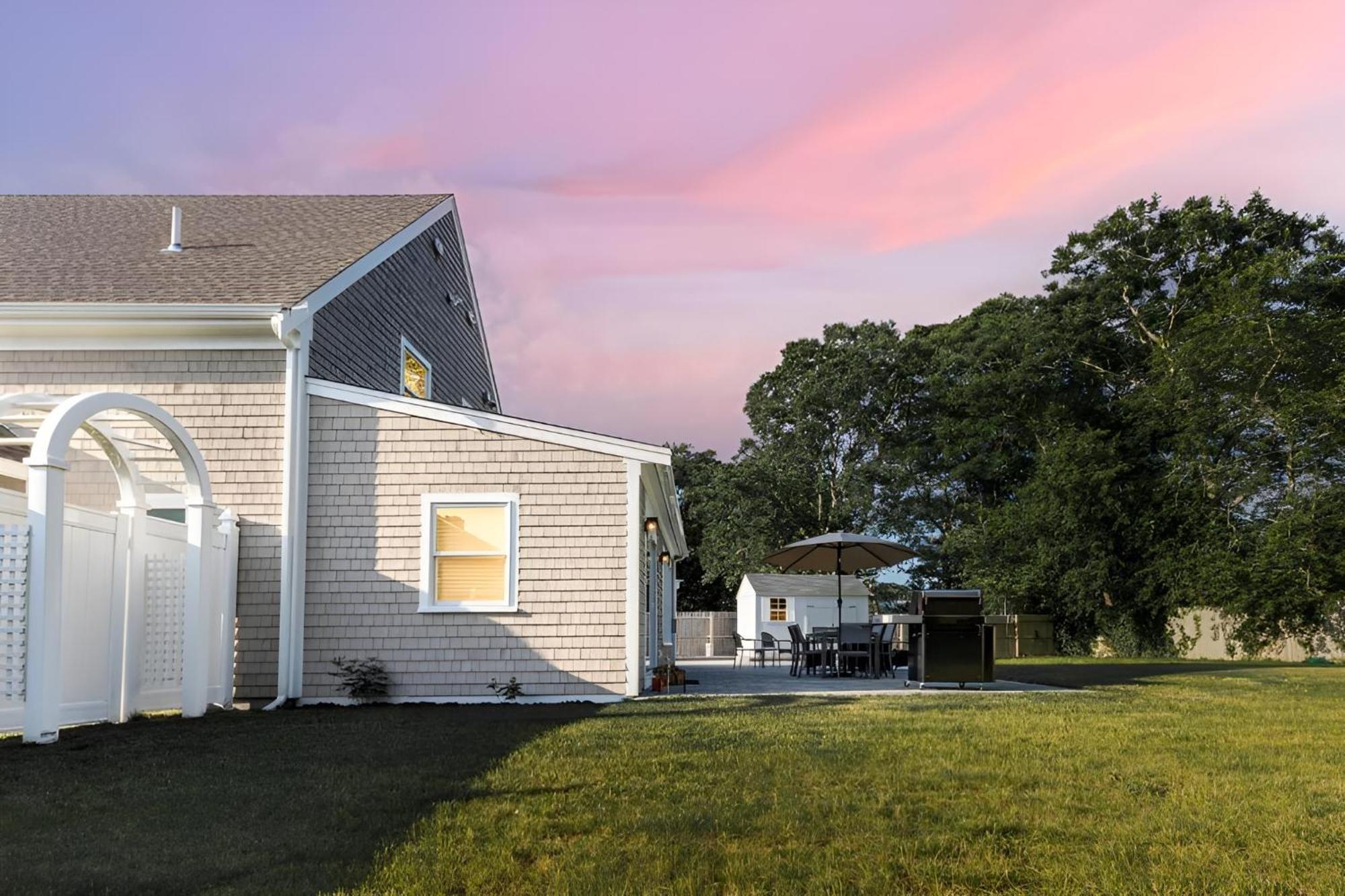 Renovated & Sophisticated Home Near Beach & Shops! Barnstable Exteriör bild